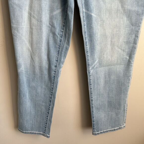 Chico’s So slimming Girlfriend Ankle Jeans 2R=12-14 - Picture 3 of 7